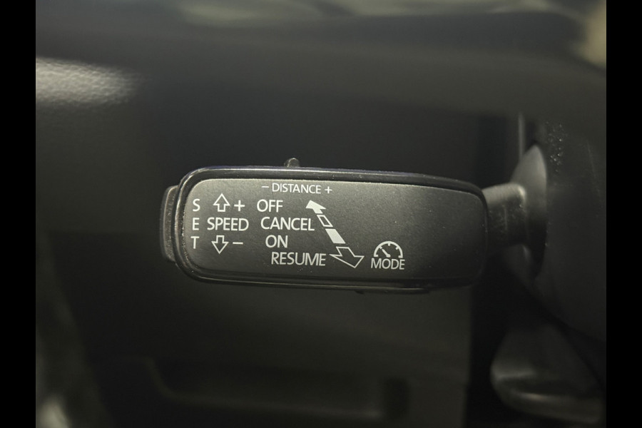 Škoda Karoq 1.5 TSI ACT Style Business |NAP|Trekhaak| App Connect |ACC| Canton |Elektrische kofferklep|