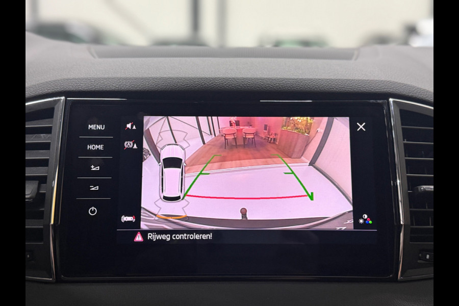 Škoda Karoq 1.5 TSI ACT Style Business |NAP|Trekhaak| App Connect |ACC| Canton |Elektrische kofferklep|