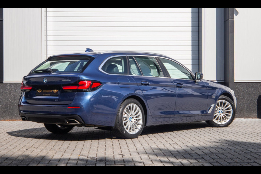 BMW 5 Serie Touring 530e High Executive / SOH 89% / Pano / Keyless / Gordijnen