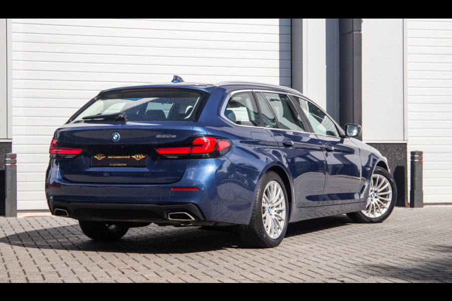 BMW 5 Serie Touring 530e High Executive / SOH 89% / Pano / Keyless / Gordijnen