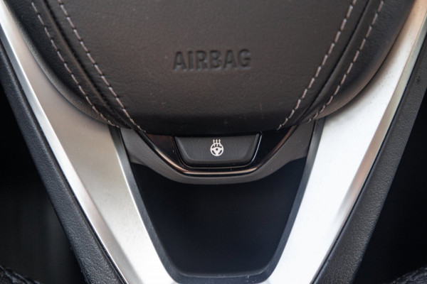 BMW 5 Serie Touring 530e High Executive / SOH 89% / Pano / Keyless / Gordijnen
