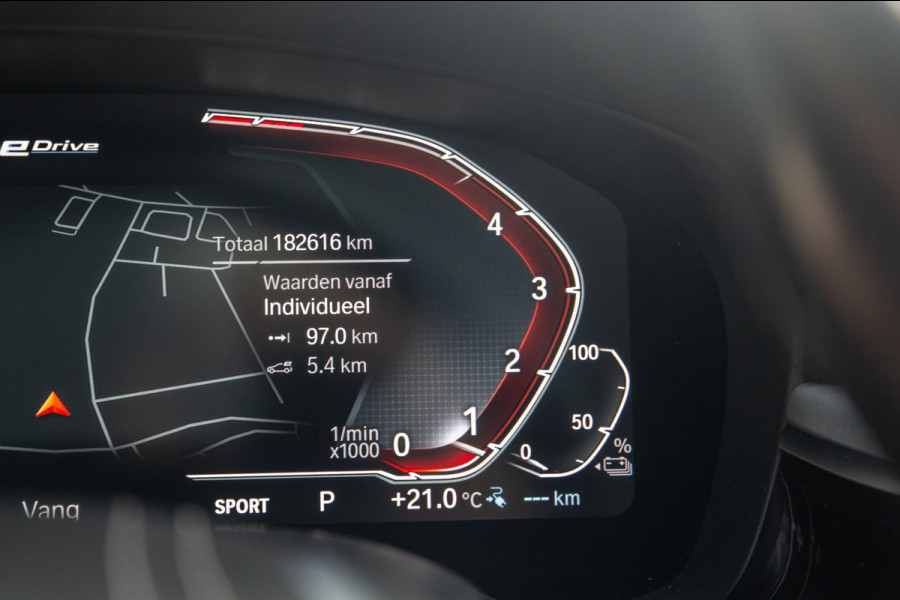 BMW 5 Serie Touring 530e High Executive / SOH 89% / Pano / Keyless / Gordijnen