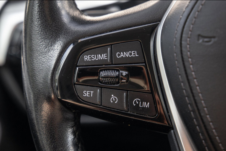BMW 5 Serie Touring 530e High Executive / SOH 89% / Pano / Keyless / Gordijnen