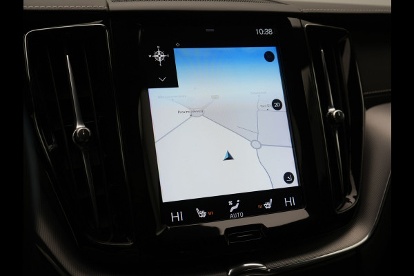 Volvo XC60 Recharge T8 AWD R-Design PHEV 391pk Dealer O.H. | Panodak | Luchtvering | Head Up | Camera | Harman & Kardon | Lederen Sportstoelen Memory & Verwarmd | 21"L.M | Apple Carplay | Keyless | Blis | Virtual | Navigatie | DAB | Plug In Hybrid