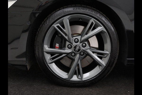 Audi A3 2.0 TFSI S3 quattro | Adaptive cruise | B&O | Bang & Olufsen | Matrix LED | Leder/Alcantara | Park Assist | Stoelverwarming | Virtual Cockpit | Carplay | Navigatie | Sportstoelen | Climate control