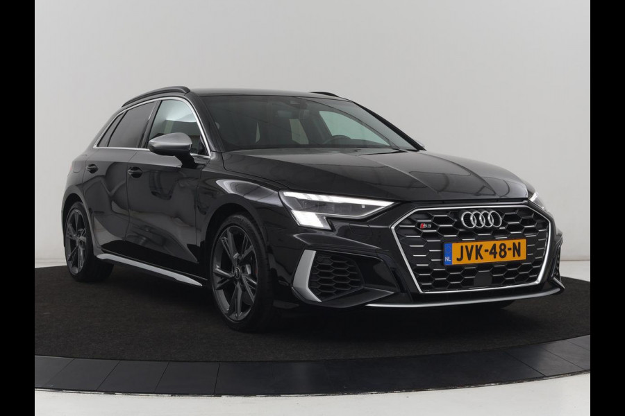 Audi S3 2.0 TFSI S3 quattro | Adaptive cruise | B&O | Bang & Olufsen | Matrix LED | Leder/Alcantara | Park Assist | Stoelverwarming | Virtual Cockpit | Carplay | Navigatie | Sportstoelen | Climate control