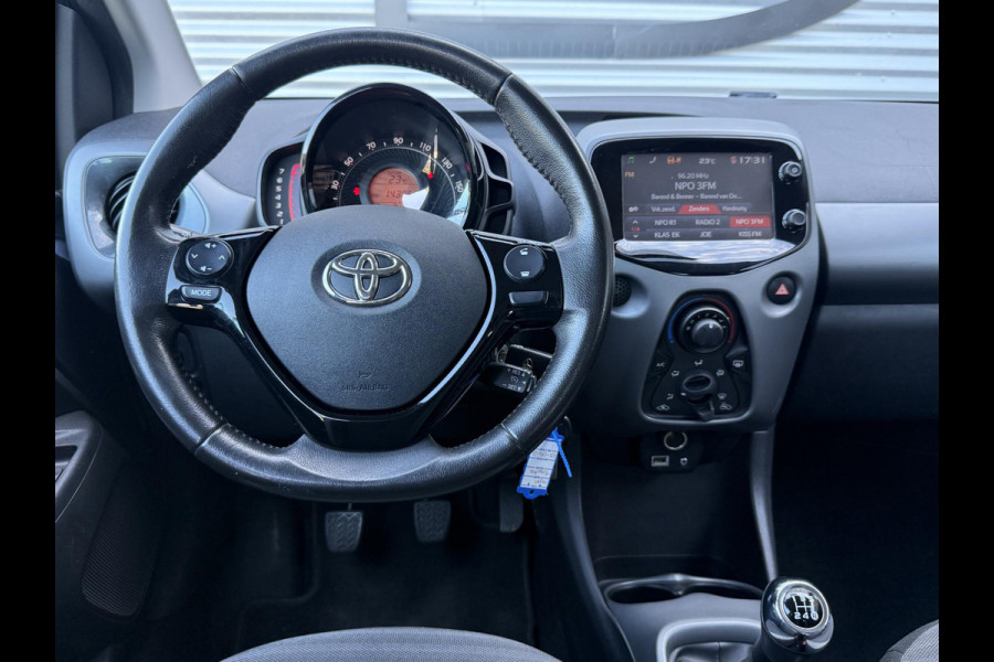 Toyota Aygo 1.0 VVT-i x-play Camera|Airco|Cruise|Elek ramen|N.A.P|APK tot 04-2027