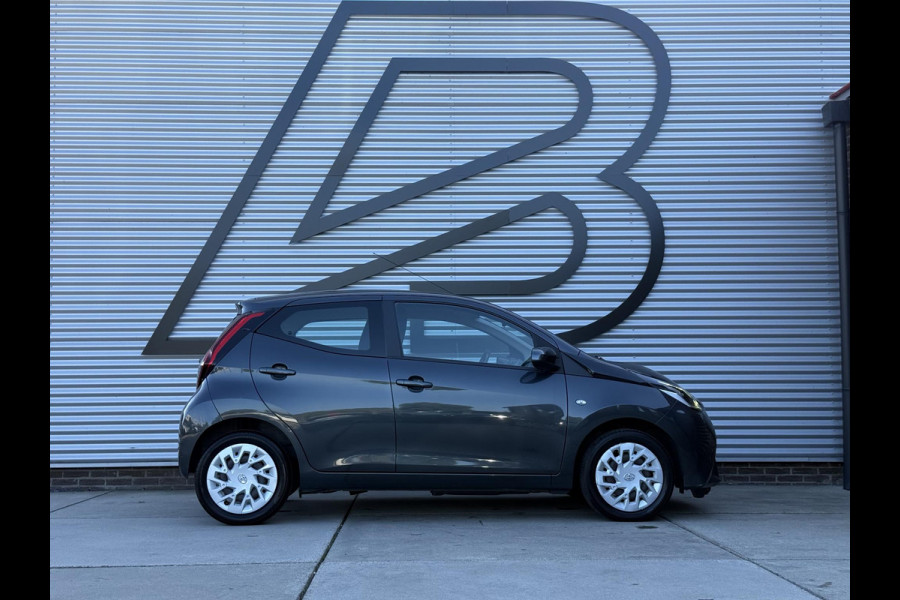 Toyota Aygo 1.0 VVT-i x-play Camera|Airco|Cruise|Elek ramen|N.A.P|APK tot 04-2027