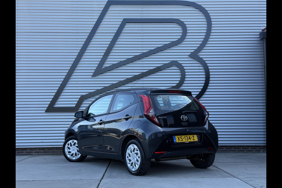 Toyota Aygo 1.0 VVT-i x-play Camera|Airco|Cruise|Elek ramen|N.A.P|APK tot 04-2027