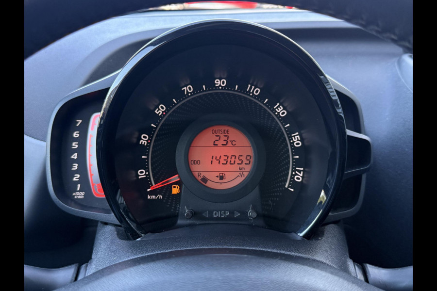 Toyota Aygo 1.0 VVT-i x-play Camera|Airco|Cruise|Elek ramen|N.A.P|APK tot 04-2027