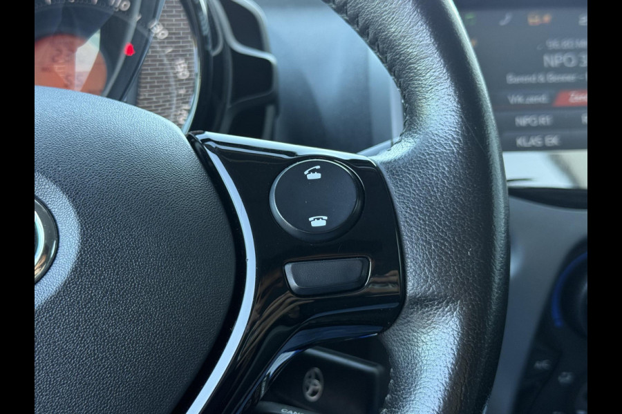 Toyota Aygo 1.0 VVT-i x-play Camera|Airco|Cruise|Elek ramen|N.A.P|APK tot 04-2027