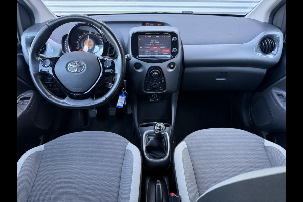 Toyota Aygo 1.0 VVT-i x-play Camera|Airco|Cruise|Elek ramen|N.A.P|APK tot 04-2027