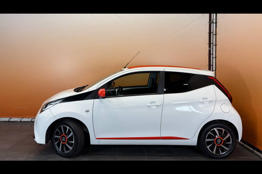 Toyota Aygo 1.0 VVT-i x-otic cabriotop | automaat | dealer onderhouden | navi | carplay | fabr gar 12/19