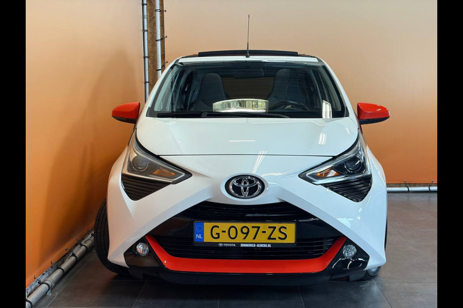 Toyota Aygo 1.0 VVT-i x-otic cabriotop | automaat | dealer onderhouden | navi | carplay | fabr gar 12/19