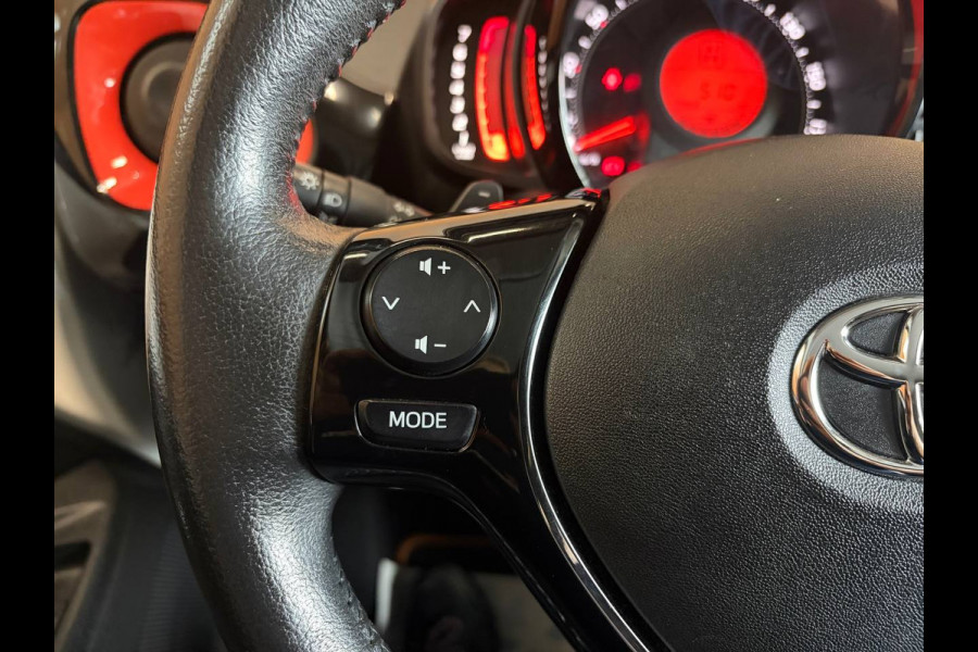 Toyota Aygo 1.0 VVT-i x-otic cabriotop | automaat | dealer onderhouden | navi | carplay | fabr gar 12/19