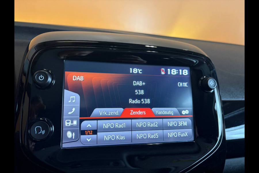 Toyota Aygo 1.0 VVT-i x-otic cabriotop | automaat | dealer onderhouden | navi | carplay | fabr gar 12/19