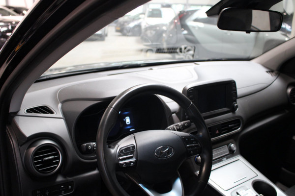 Hyundai Kona EV Comfort 64 kWh Camera/Carplay 98,3% SOH Prijs is rijklaar incl Bovag