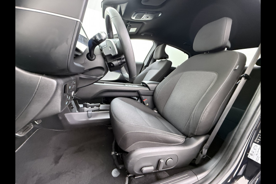 Hyundai IONIQ 6 77.4kWh 229PK Trekhaak SOH 100% Warmtepomp Adap.Cruise Head-Up Stoel+Achterbank+Stuur Verwarming Camera Navi Pdc Apple Carplay A Elek. Achterklep Privacy Glas Lmv Led Lane Assist 1.500KG Trekgewicht 1e Eigenaar Origineel Nederlandse Auto