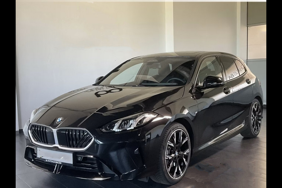 BMW 1-serie 120 M-SPORT ** LED, PANORAMA, 19-inch LMV, ACC, M-ONDERST, EL. A-KLEP ** 1e EIG - Ex BMW-AG ** ** INFORMEER OOK NAAR ONZE AANTREKKELIJKE FINANCIAL-LEASE TARIEVEN **