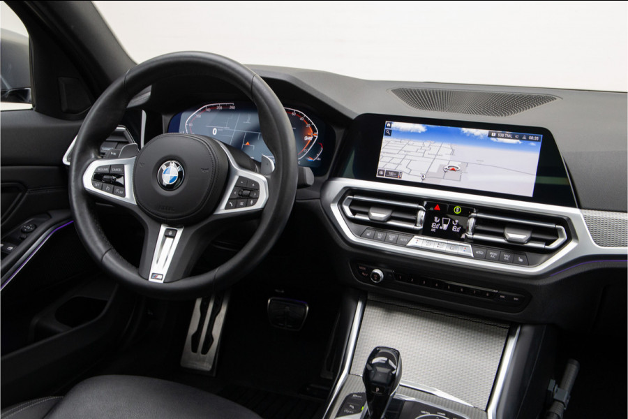 BMW 3-serie 320i High Executive M-Sport, Leder, Schuifdak, Head-up 2020