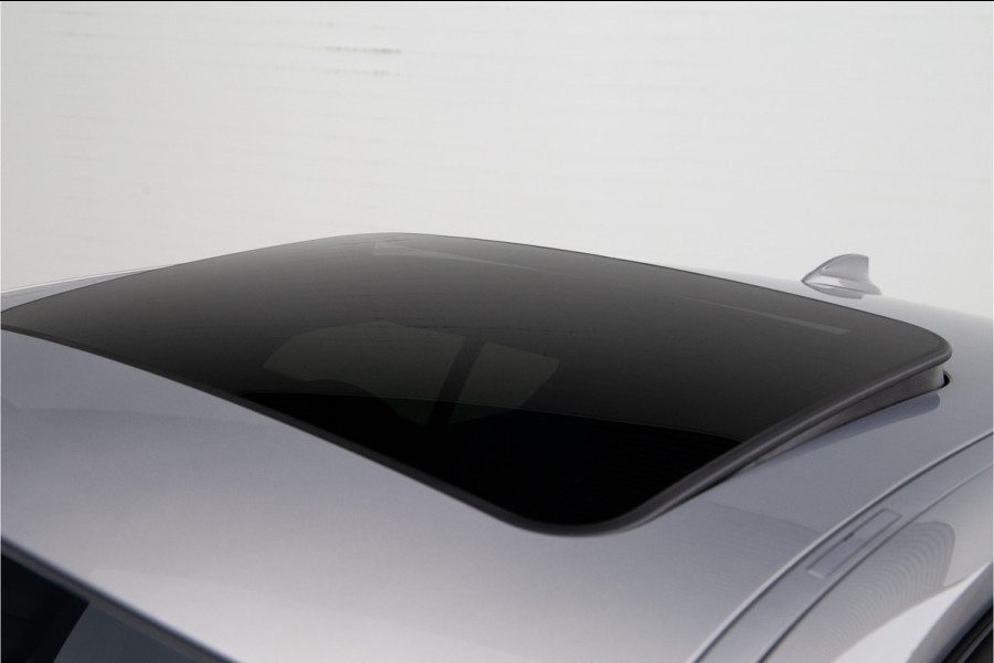 BMW 3-serie 320i High Executive M-Sport, Leder, Schuifdak, Head-up 2020