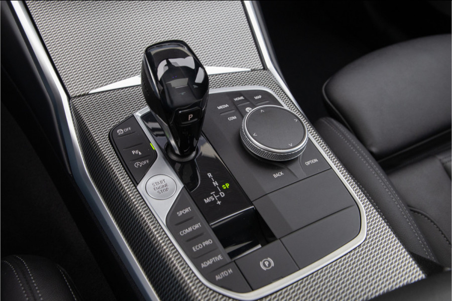 BMW 3-serie 320i High Executive M-Sport, Leder, Schuifdak, Head-up 2020
