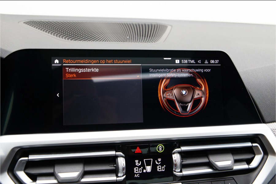 BMW 3-serie 320i High Executive M-Sport, Leder, Schuifdak, Head-up 2020