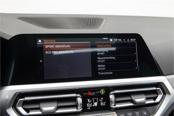 BMW 3-serie 320i High Executive M-Sport, Leder, Schuifdak, Head-up 2020