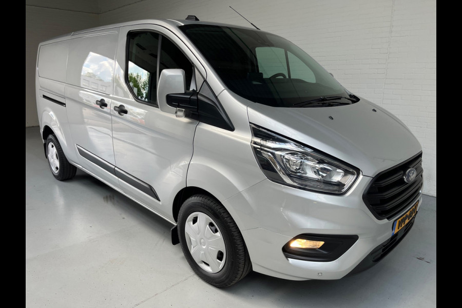 Ford Transit Custom L2H1 Automaat 300 2.0 TDCI 130pk Limited 3persoons, Airco, Navigatie, Trekhaak, Metallic lak, RIJKLAARPRIJS