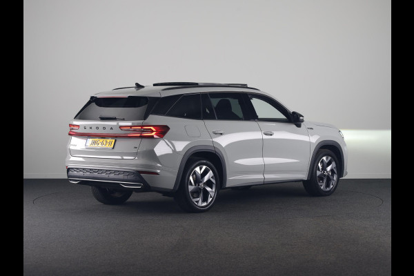 Škoda Kodiaq Sportline Business PHEV 1.5 TSI 204pk | Panoramadak | Trekhaak | Elektrisch verstelbare voorstoel met geheugen | Verwarmbare voorstoelen en achterbank |  Verlengde garantie |