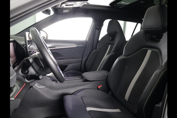 Škoda Kodiaq Sportline Business PHEV 1.5 TSI 204pk | Panoramadak | Trekhaak | Elektrisch verstelbare voorstoel met geheugen | Verwarmbare voorstoelen en achterbank |  Verlengde garantie |