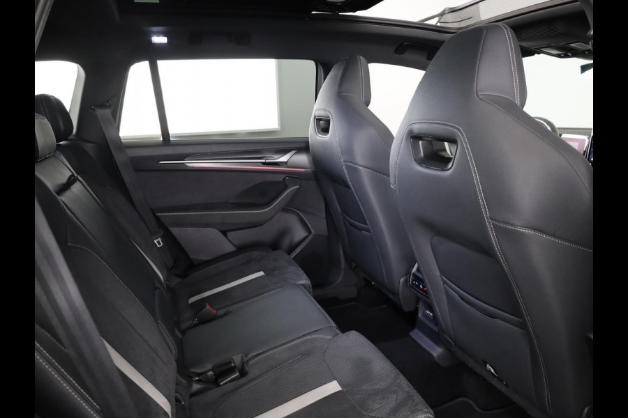 Škoda Kodiaq Sportline Business PHEV 1.5 TSI 204pk | Panoramadak | Trekhaak | Elektrisch verstelbare voorstoel met geheugen | Verwarmbare voorstoelen en achterbank |  Verlengde garantie |