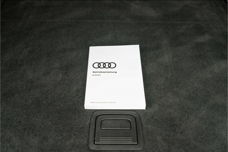 Audi e-tron S Quattro 95 kWh 503PK | ACC | TREKHAAK | HUD | 114.000.- NW PRIJS | B&O | RS Stoelen