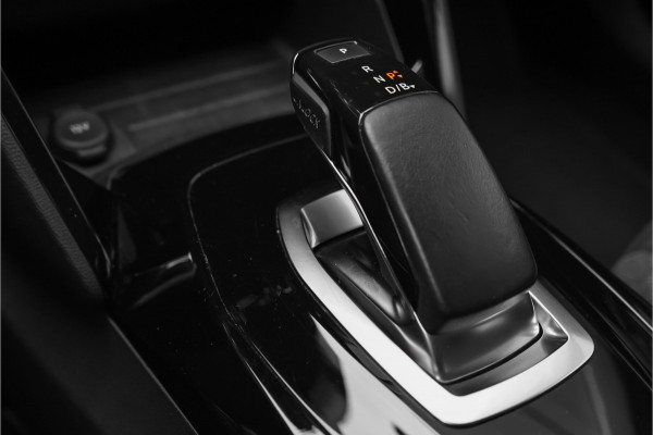 Peugeot e-2008 EV Active 50 kWh Climate Stoelverw Camera