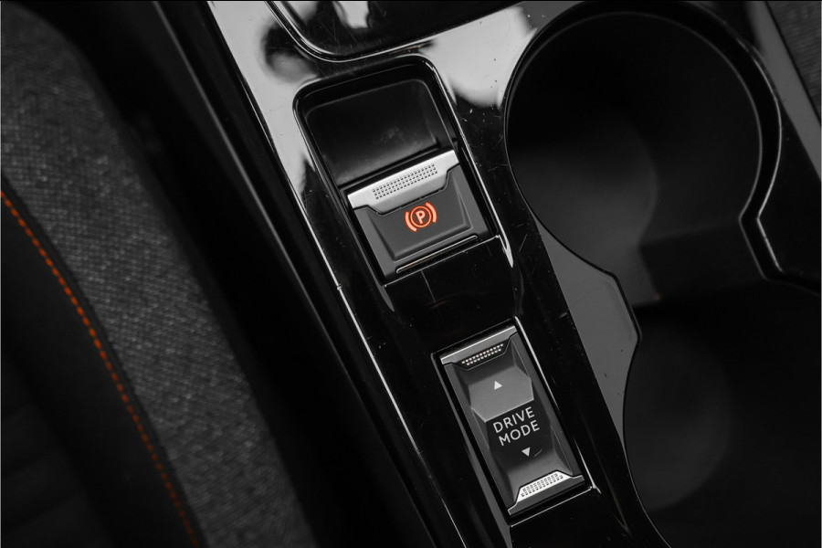 Peugeot e-2008 EV Active 50 kWh Climate Stoelverw Camera