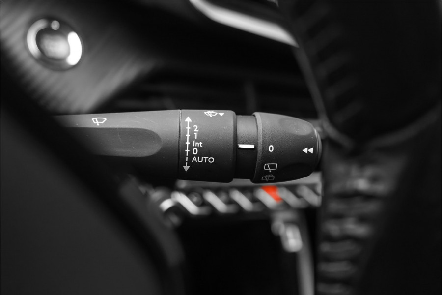 Peugeot e-2008 EV Active 50 kWh Climate Stoelverw Camera