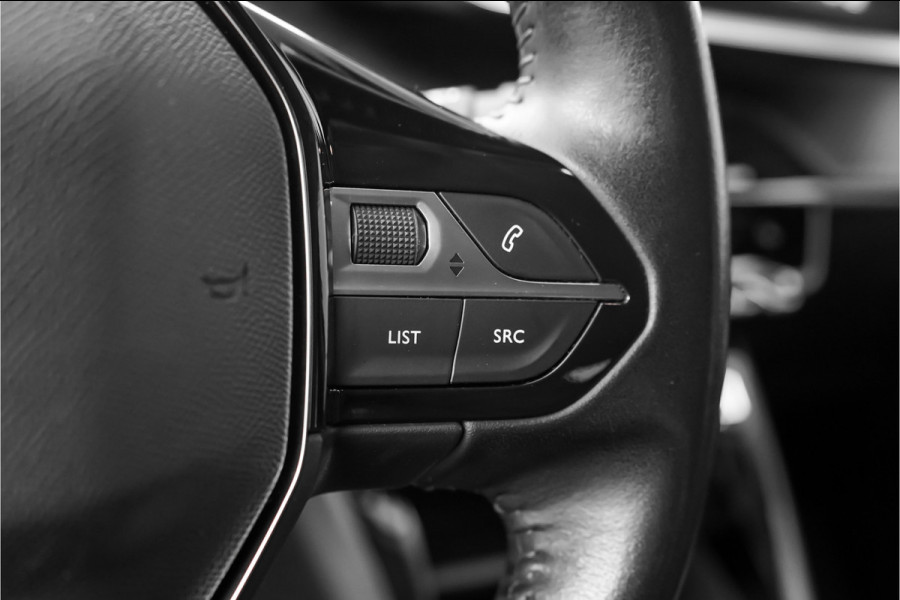 Peugeot e-2008 EV Active 50 kWh Climate Stoelverw Camera