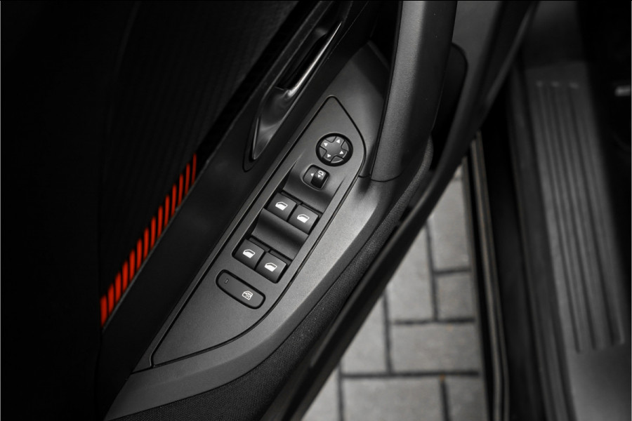 Peugeot e-2008 EV Active 50 kWh Climate Stoelverw Camera