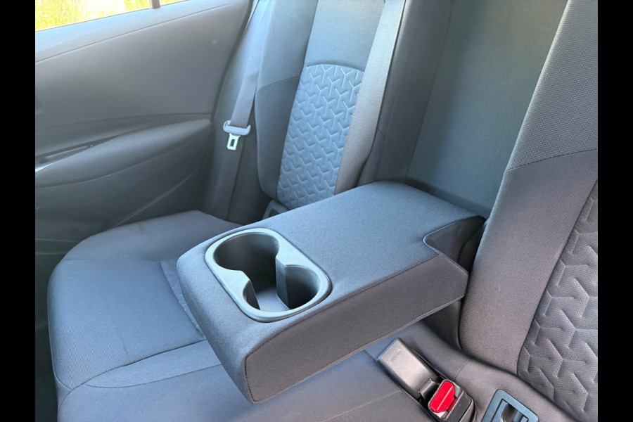 Toyota Corolla Touring Sports 1.8 Hybrid Business | Apple Carplay/Android | Camera |
