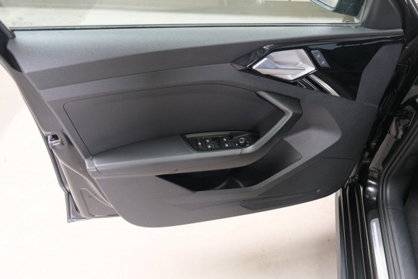 Audi A1 Sportback 25 TFSI Advanced edition - N.A.P. Airco, Cruise, Virtual display, Carplay, PDC.