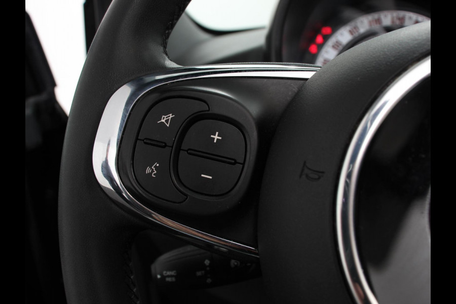 Fiat 500C 1.0 Hybrid Dolcevita Leder Navigatie Apple Carplay/Android Auto Parkeersensoren achter Cruise Control Climate Control