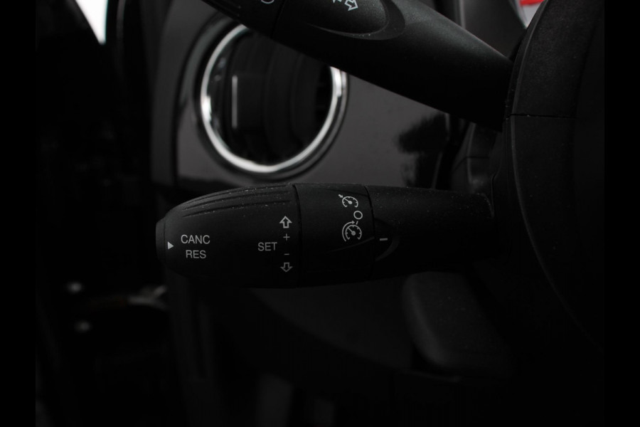 Fiat 500C 1.0 Hybrid Dolcevita Leder Navigatie Apple Carplay/Android Auto Parkeersensoren achter Cruise Control Climate Control
