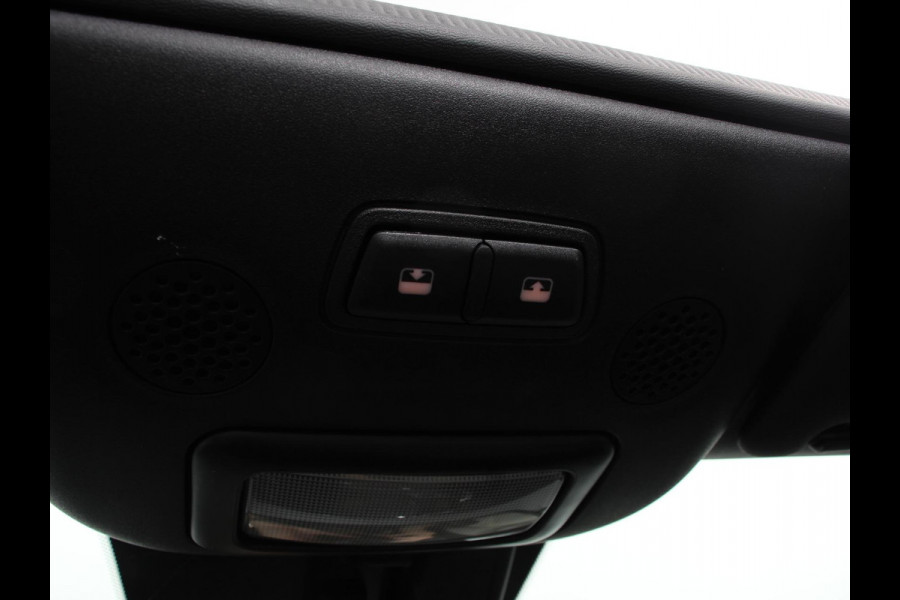 Fiat 500C 1.0 Hybrid Dolcevita Leder Navigatie Apple Carplay/Android Auto Parkeersensoren achter Cruise Control Climate Control