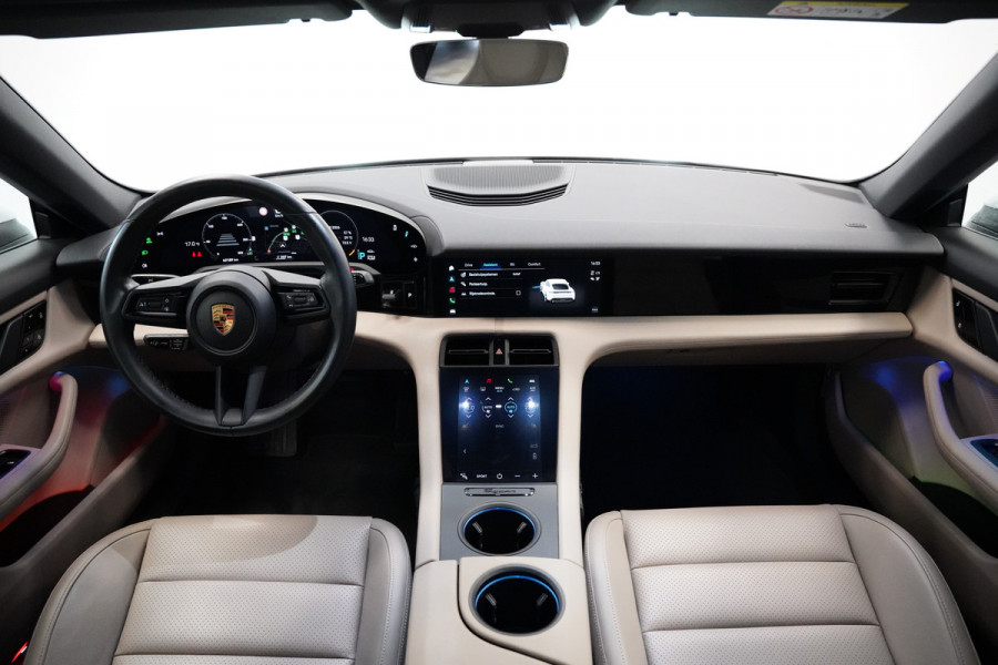 Porsche Taycan Performance 84 kWh ACC Panoramadak Leder Memory Seats
