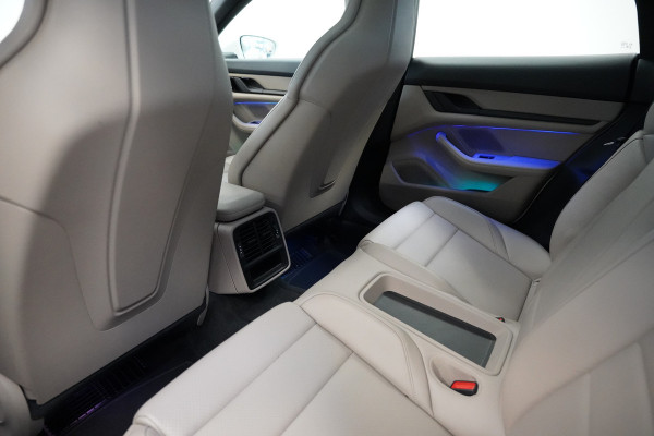 Porsche Taycan Performance 84 kWh ACC Panoramadak Leder Memory Seats