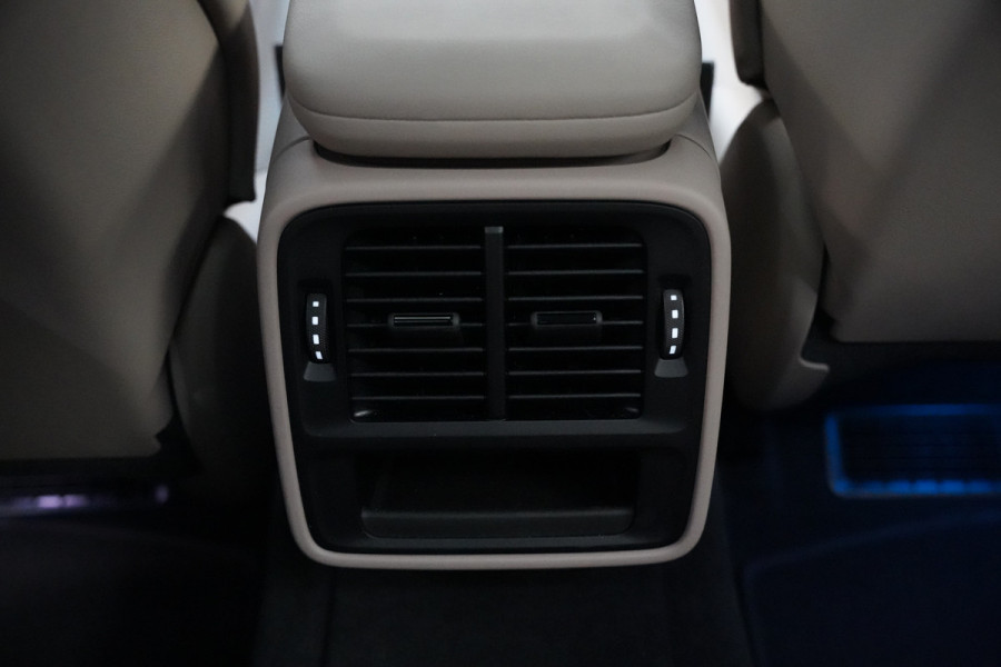 Porsche Taycan Performance 84 kWh ACC Panoramadak Leder Memory Seats