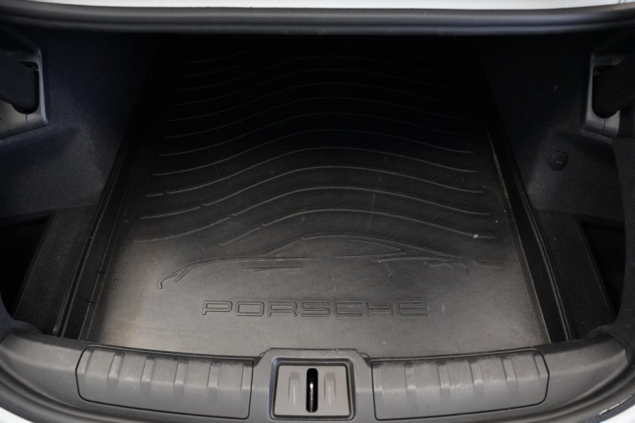 Porsche Taycan Performance 84 kWh ACC Panoramadak Leder Memory Seats