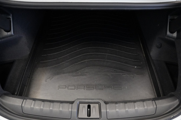 Porsche Taycan Performance 84 kWh ACC Panoramadak Leder Memory Seats
