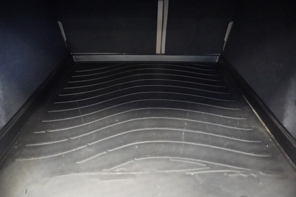 Porsche Taycan Performance 84 kWh ACC Panoramadak Leder Memory Seats