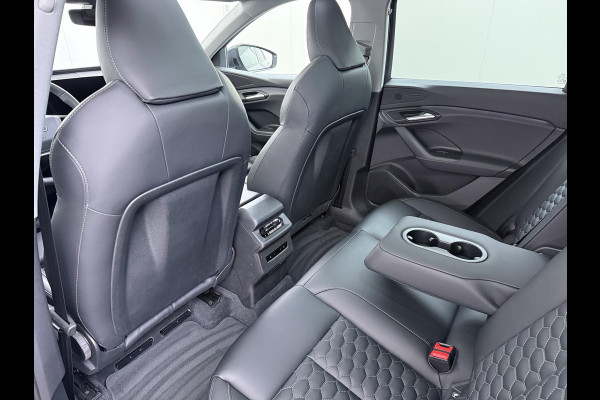 Audi Q6 e-tron Launch edition 83 kWh ELEK. TREKHAAK | STOEL VERWARMING VOOR EN ACHTER | KEYLESS | 360 CAMERA | STUURVERWARMING | FABRIEKS GARANTIE TM 01-08-2027 |